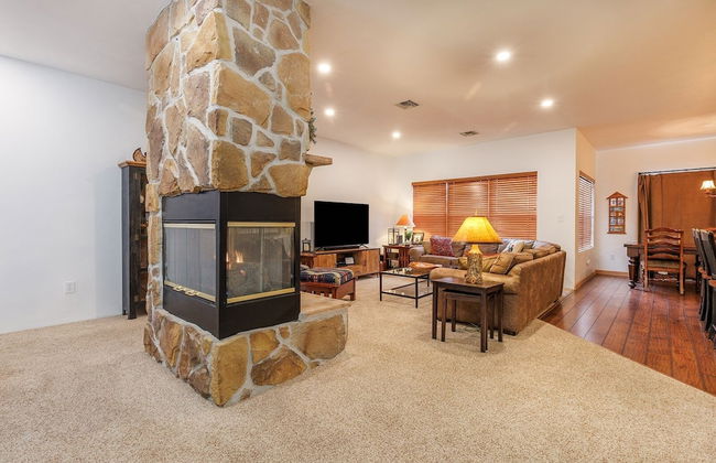 Seven Springs 4 BR Premium Condo, Deck with Views by RedAwning - Photo 1