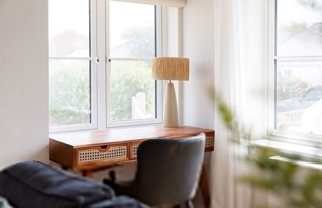 Mariners Stylish Beachside Getaway With Sea Views - Photo 62