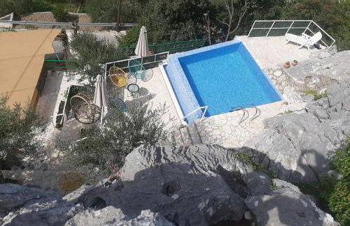 Stone House Marin - Photo 14