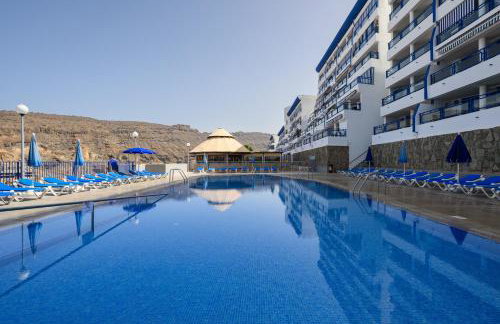 Charming Apartment with Terrace, Swimming pool and Sea views - Foto 37