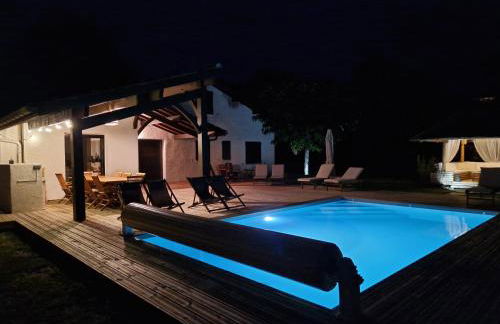 Villa 12 personnes proche oécan, 10 vélos et 4 surf fournis, entièrement climatisée - Foto 34