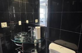 High-end 1BR, 2nd floor, near T, free parking - Foto 10