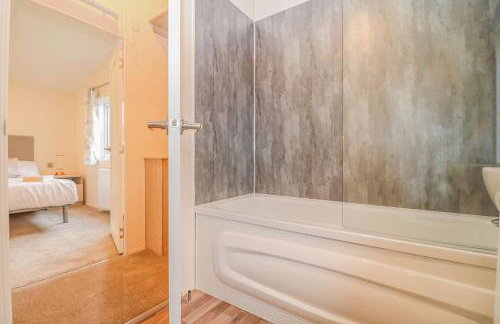 Platinum lakeside Lodge on resort with fishing - Foto 32