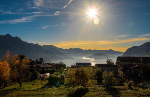 Italian Vacation Homes - Lakeview Heaven Retreat - Photo 41