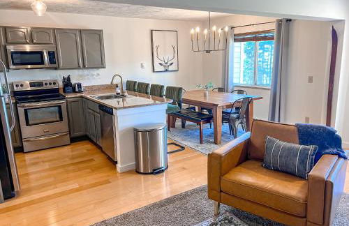 Remodeled Summit Condo at Snowshoe - Modern & Cozy - Foto 24