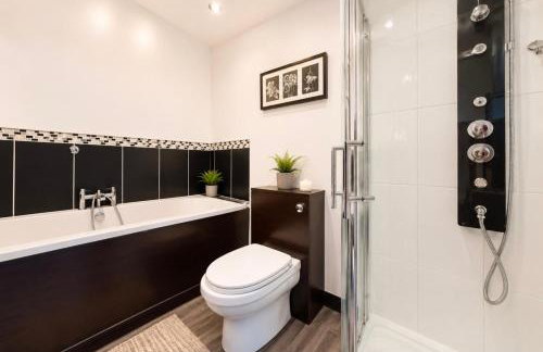 4 Bedroom Cardiff Bay View House - Foto 13