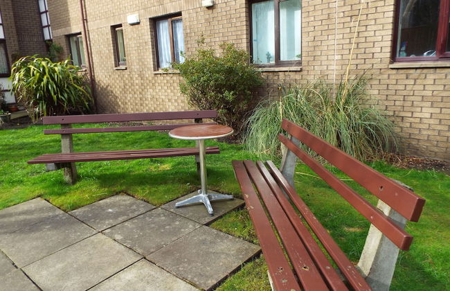 Ideal Central Edinburgh Location With On-site Private Parking - Photo 33