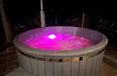 Kurort Mirowice-domek w lesie, z balią z jacuzzi i hydromasażem - Foto 4