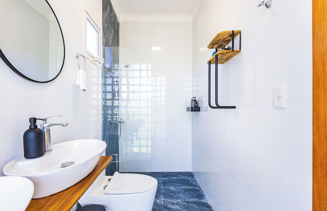 3-BR Villa with Pool & Rooftop Jacuzzi - Foto 36