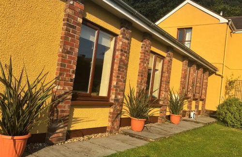 One Slade Gardens - Foto 1