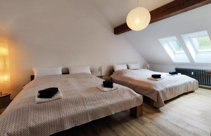 Stilvolle zwei Etagenwohnung, Parkplatz - Foto 19