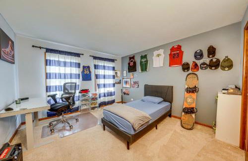 In-Home Theater Modern Naperville Vacation Rental - Foto 27