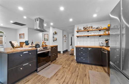 Canyon Retreat with Hot Tub 3min to Broadmoor - Foto 9