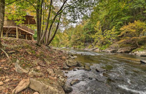 Creekside Retreat with Deck, 18 Miles to Wolf Ridge - Foto 27
