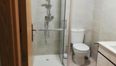 HOUSE 4U - Modern Mezzanine Apartment with AC, Wi-Fi and Parking - Abrantes - Foto 5, towels