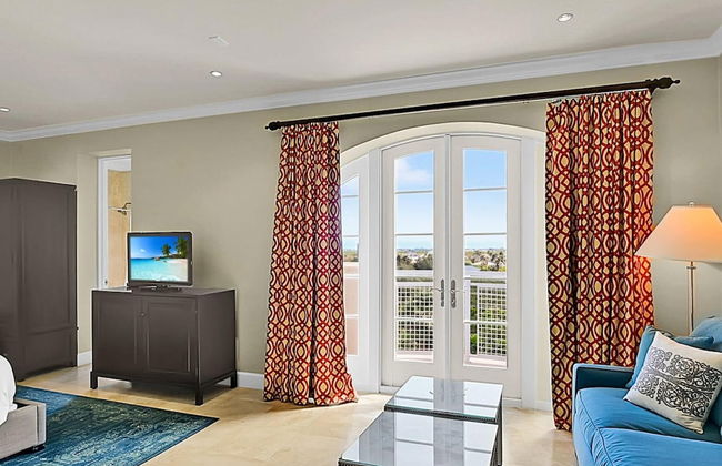 Luxury Penthouse Condo With 360 Oceanviews - Photo 15