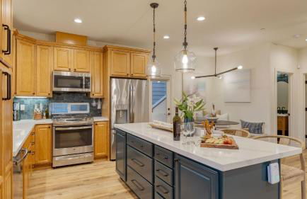 Sunset Serenity by Avantstay Rooftop w/ Hot Tub & Fire Pit, 3 Blocks to Beach! - Foto 28