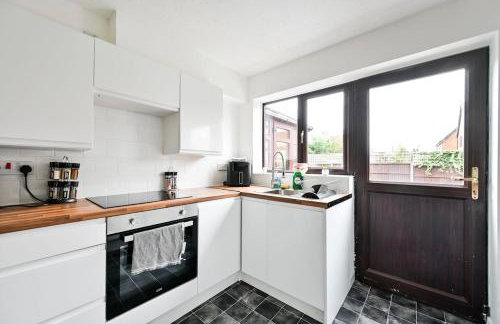 Quiet & Modern Contemporary Home for Work & Family - Foto 39