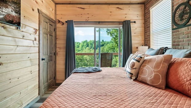 Tranquil Mountain Getaway By Ghosal Luxury Lodging - Foto 4, Habitación