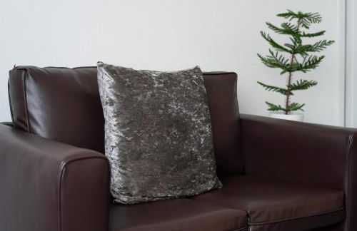 2-Bed Flat Wishaw Free Parking Family-Friendly - Foto 31