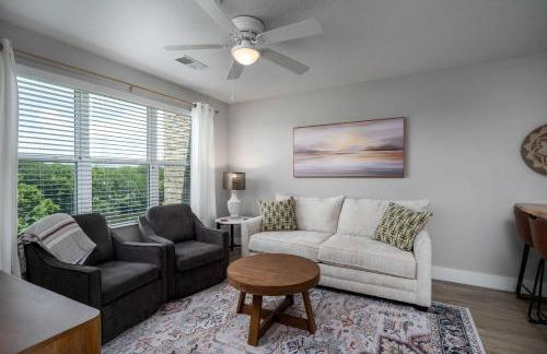 Fourth & River - Top-Floor condo with River Views - 3 King Suites - Foto 6