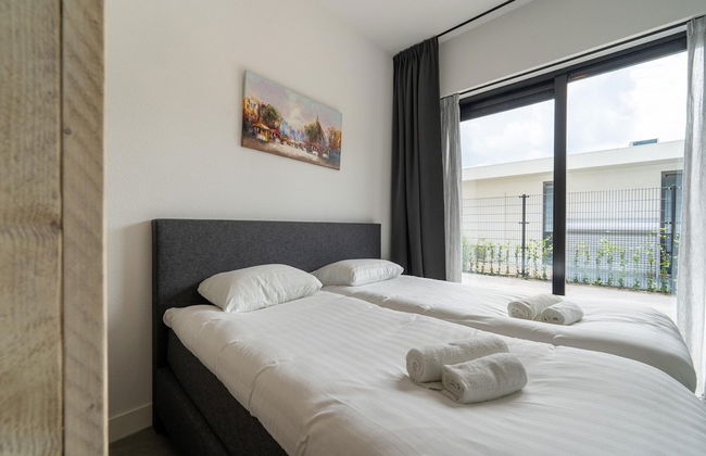 16p Spacious Villa on the Water in Zeewolde - Foto 8