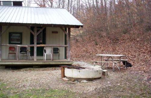 Equipped Cabin Surrounded by Nature in Indiana - Foto 8