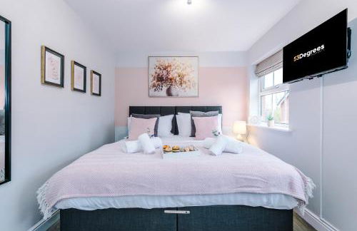 NEW! Incredible Home In Northwich By 53 Degrees Property, Perfect For Groups, FREE Parking! - Photo 26