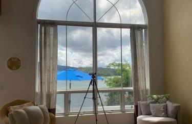 Glenhaven with Exotic Lake View - Foto 5