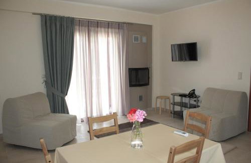 Evinos Garden - Photo 15