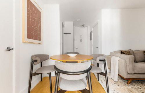 Blueground Midtown East rooftop nr Bryant Park NYC-2070 - Photo 4