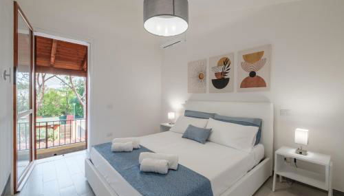 Suite Sant'Andrea-250 m from the Beach- Privat Parking-Self Check-in - Netflix - Foto 1, towels