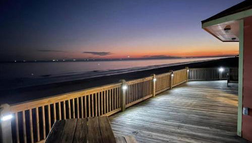 Stunning Beachfront 3 Bedroom Home, CoralMoonBeach - Foto 3