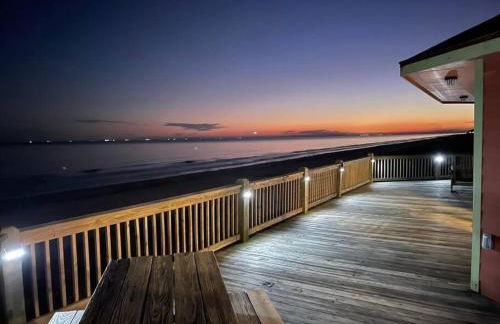 Stunning Beachfront 3 Bedroom Home, CoralMoonBeach - Foto 3