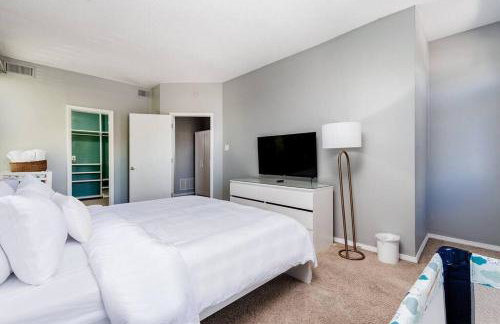 Beautiful 6BR 2 Kitchens Duplex By StayStLouis - Foto 18