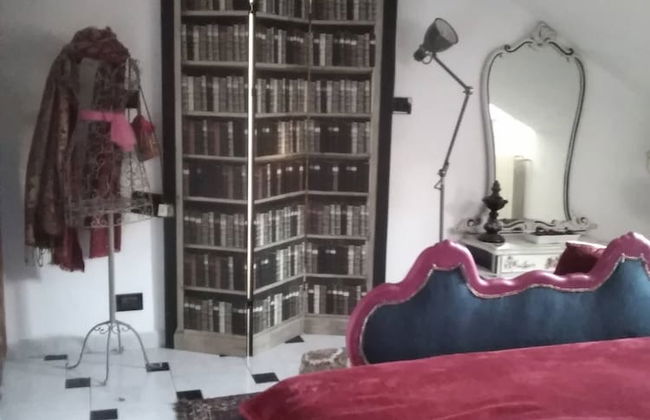 Spacious and Naturally Bright Bomboniera Rooftop Favors Apartment - Foto 6