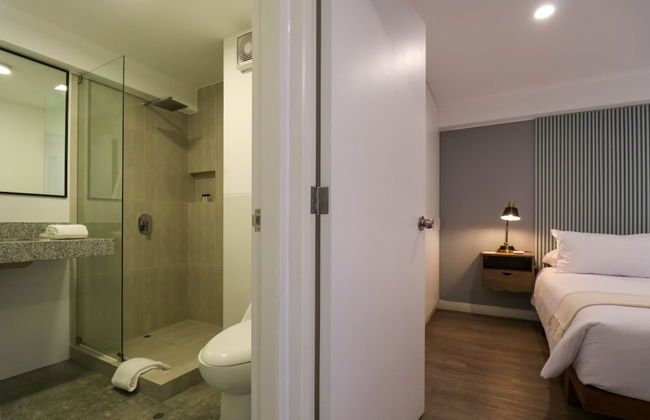 w Impressive 1BR Near Central Restaurante - Foto 11