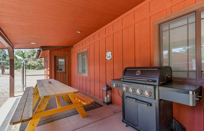 Spacious Canyon Peak Pine View Home Game Room Hot Tub - Photo 38