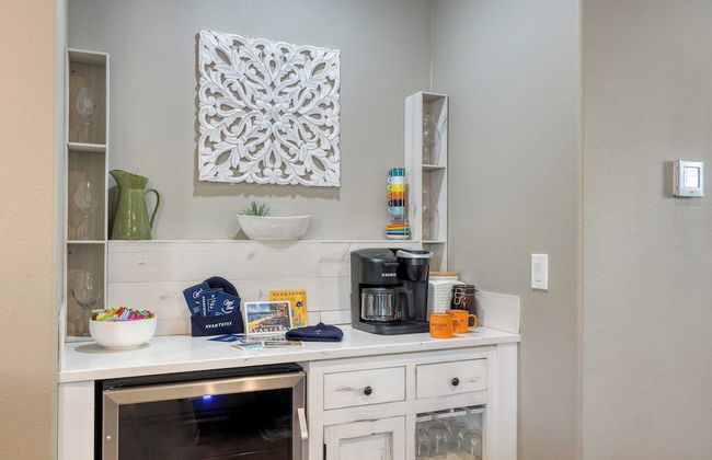 Old Mill Getaway by Avantstay Private Backyard w/ Hot Tub - Foto 19