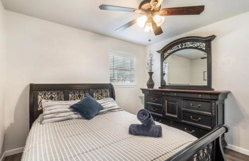 2bd 1bth Newly Renovated Home near Cowboys Stadium etc - Foto 17