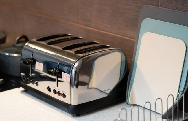 High Street Town House - Photo 42