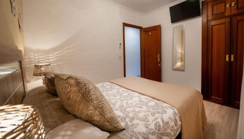 Apartamentos Aranda - DON DIEGO - Photo 4, wardrobe