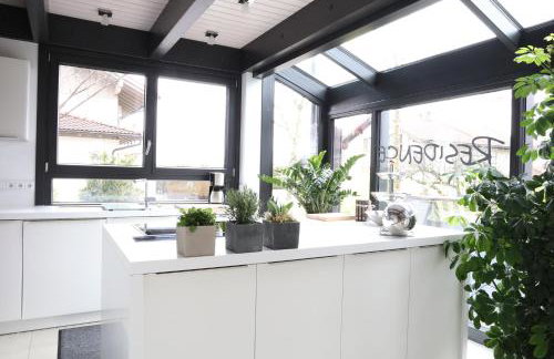 Residence - Photo 14