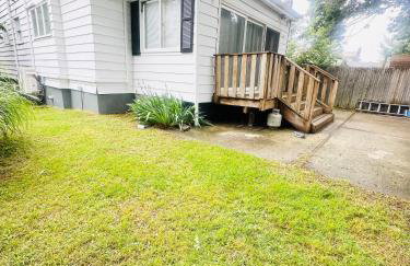 Comfortable 4-BR Family Home with Ample Parking - Foto 6