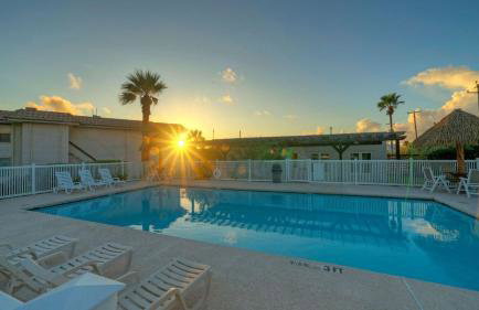 Beach Boardwalk Access Pool + Remodeled Interior Tropical Haven by Avantstay - Photo 56