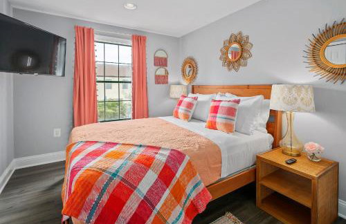 NEW! Large 3-story townhome Private, Self checkin, Pet Friendly! - Foto 14