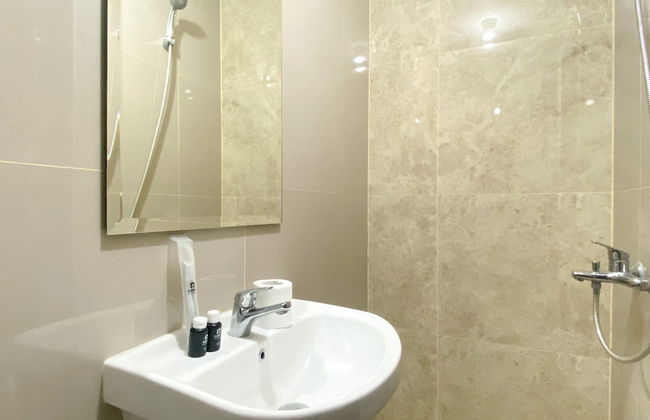 Good Choice And Homey Studio Transpark Cibubur Apartment - Foto 16