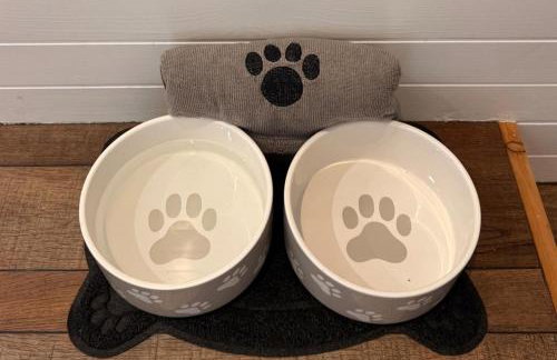 Pets - Garden - Parking - Sleeps up to 4 - Hiking - Foto 8