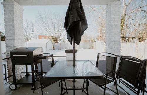 Modern 5BR DC Home Free Parking Steps from Metro Family-Friendly - Photo 43