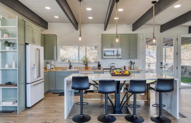 Panoramic Views, Private Pool, Patio Lounge w/ Firepit Royal Palm by Avantstay - Foto 8